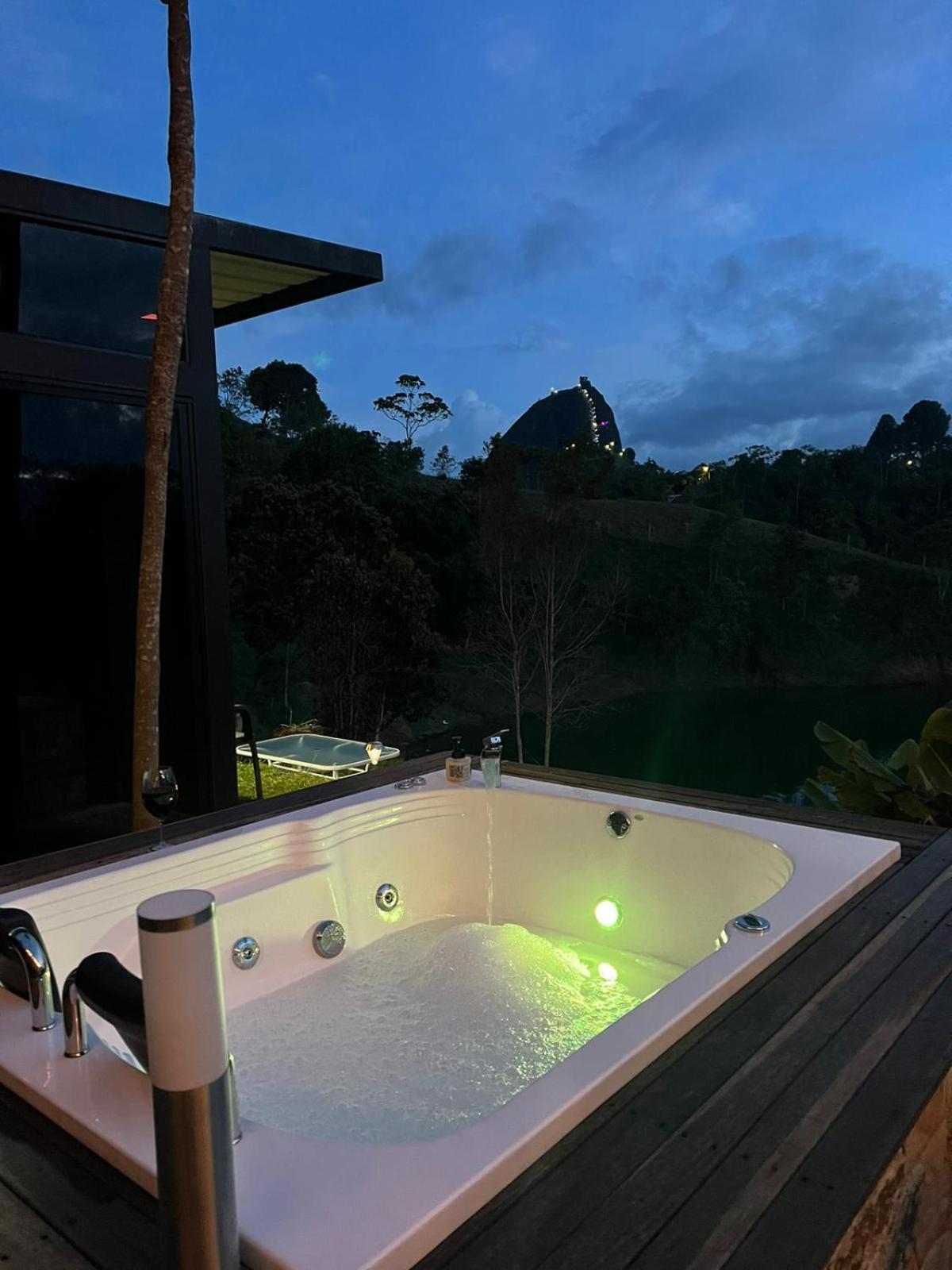 Cabana Privada Sin Prisa "Not Rush" Preciosa! Con Jacuzzi, Vista Y Acceso Directo Al Embalse, Vista A La Piedra , Deporte Acuatico Paddle Board And Breakfast Incluidos ! Imperdible Guatapé Zewnętrze zdjęcie